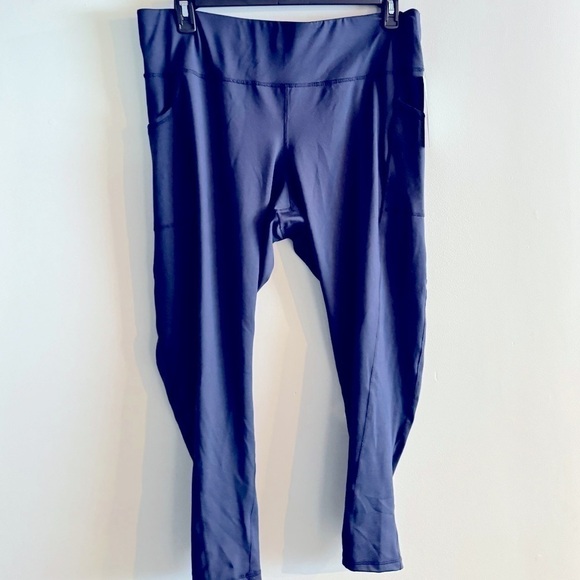 ID Ideology Women’s Blue Active Cropped Leggings, pant Dark Blue ,MSRP $35 - Picture 4 of 5
